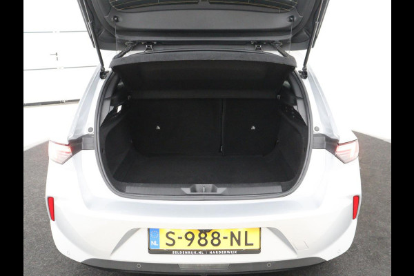 Opel Astra 1.2 Business Edition | Stuur/stoel verwarming | Carplay | Camera | Park assist | Adaptive cruise | Navigatie | Virtueel dashboard