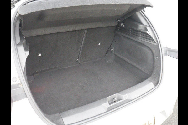Opel Astra 1.2 Business Edition | Stuur/stoel verwarming | Carplay | Camera | Park assist | Adaptive cruise | Navigatie | Virtueel dashboard