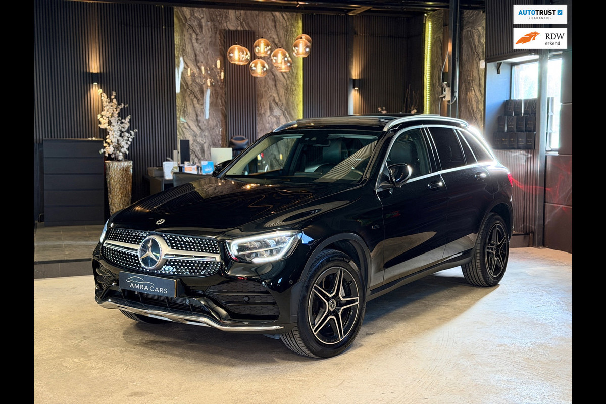 Mercedes-Benz GLC 300e 4MATIC AMG Line|Pano|Trekhaak|Camera