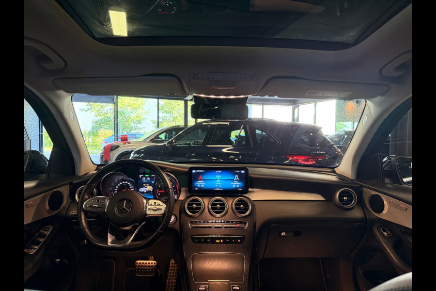 Mercedes-Benz GLC 300e 4MATIC AMG Line|Pano|Trekhaak|Camera