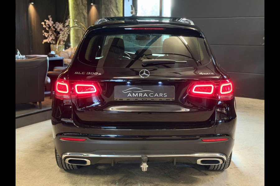 Mercedes-Benz GLC 300e 4MATIC AMG Line|Pano|Trekhaak|Camera
