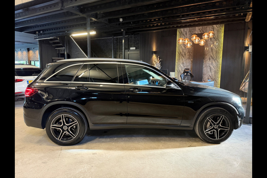 Mercedes-Benz GLC 300e 4MATIC AMG Line|Pano|Trekhaak|Camera