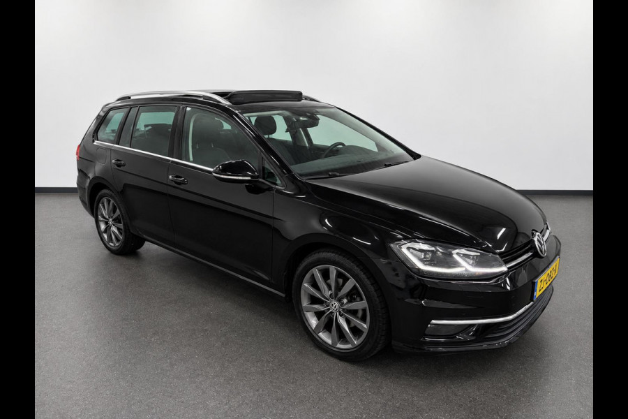 Volkswagen Golf Variant 1.5 TSI Highline 150pk Automaat Panoramadak Trekhaak Navigatie Apple Carplay Android Auto Camera Parkeersensoren Adaptive Cruise Control Full Led Stoelverwarming Climate Control Lichtmetalen velgen
