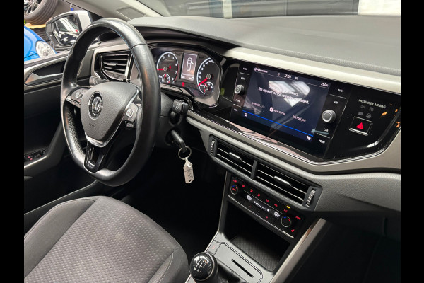 Volkswagen Polo 1.0 TSI Highline Business R / Carplay