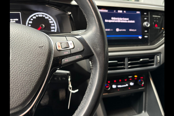 Volkswagen Polo 1.0 TSI Highline Business R / Carplay