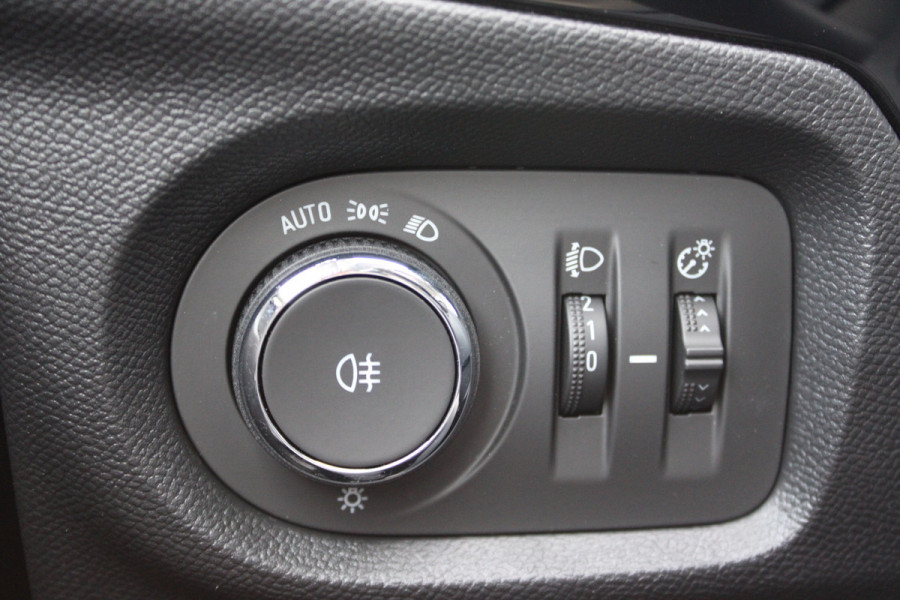 Opel CORSA-E Business Edition 50 kWh | Camera | BLIS | Camera | Dealer onderhouden