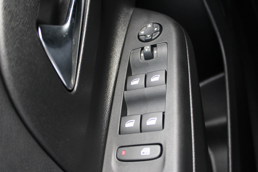 Opel CORSA-E Business Edition 50 kWh | Camera | BLIS | Camera | Dealer onderhouden