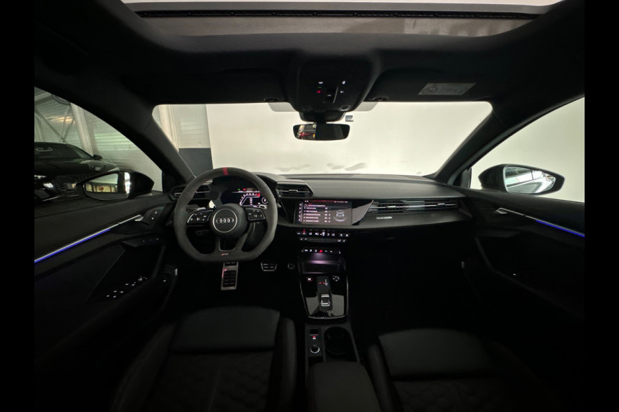 Audi RS3 Sportback 2.5 TFSI quattro Pano|Memory|HuD|B&O|Keyless|360