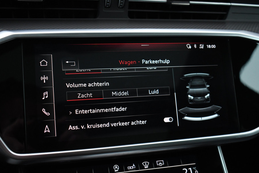 Audi RS6 Avant 4.0 TFSI quattro Nardo Ceramic Pano Trekh Sportuitl HUD ACC Dynamic+ 4WS