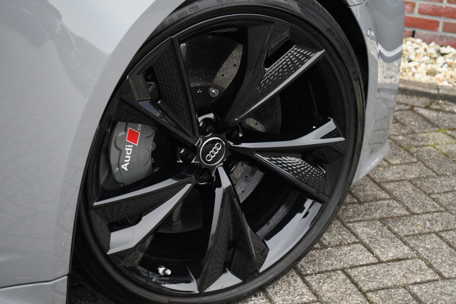 Audi RS6 Avant 4.0 TFSI quattro Nardo Ceramic Pano Trekh Sportuitl HUD ACC Dynamic+ 4WS