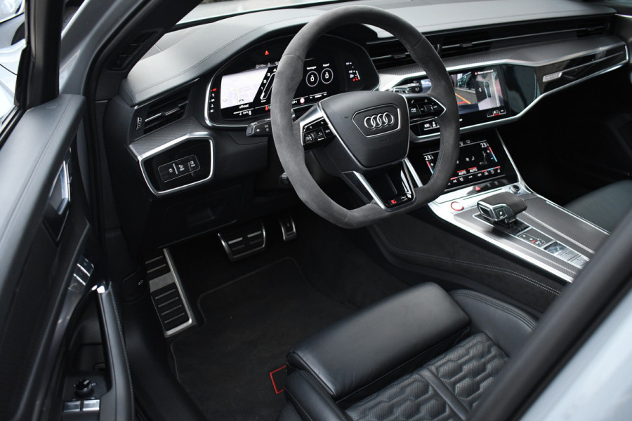 Audi RS6 Avant 4.0 TFSI quattro Nardo Ceramic Pano Trekh Sportuitl HUD ACC Dynamic+ 4WS