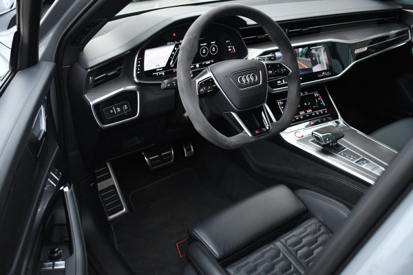 Audi RS6 Avant 4.0 TFSI quattro Nardo Ceramic Pano Trekh Sportuitl HUD ACC Dynamic+ 4WS