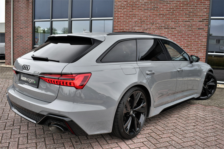 Audi RS6 Avant 4.0 TFSI quattro Nardo Ceramic Pano Trekh Sportuitl HUD ACC Dynamic+ 4WS