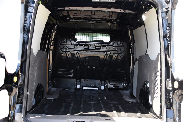 Ford Transit Connect 1.5 EcoBlue L2 Black Edition Camera, Cruise, Sensoren, Stoelverwarming, Automaat, 100pk, Multimedia, Trekhaak, Uniek!