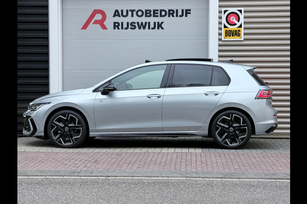 Volkswagen Golf 1.5 eTSI R-Line Pano/HuD/IQ.Light/Camera