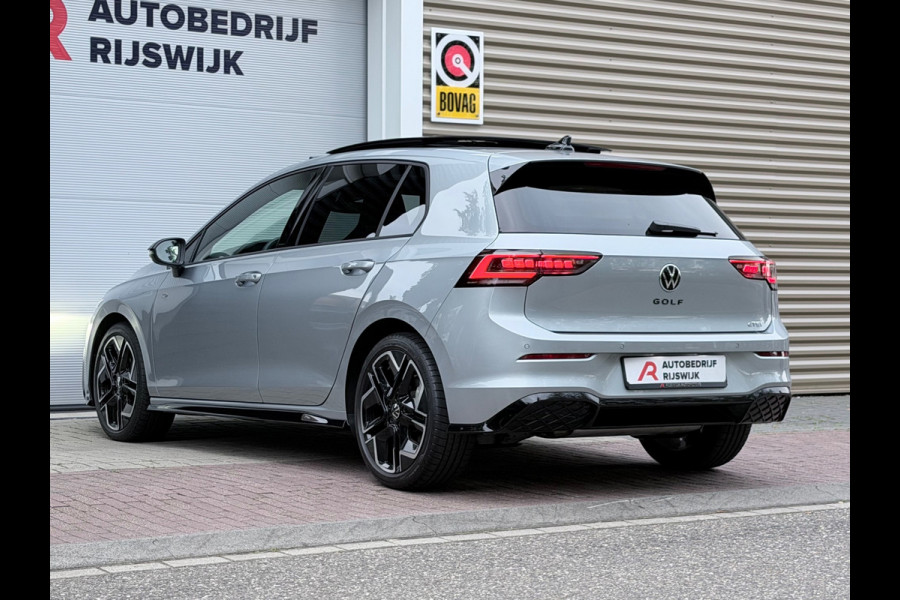 Volkswagen Golf 1.5 eTSI R-Line Pano/HuD/IQ.Light/Camera