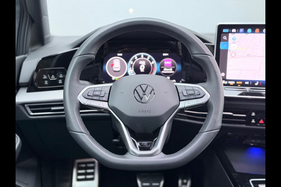Volkswagen Golf 1.5 eTSI R-Line Pano/HuD/IQ.Light/Camera