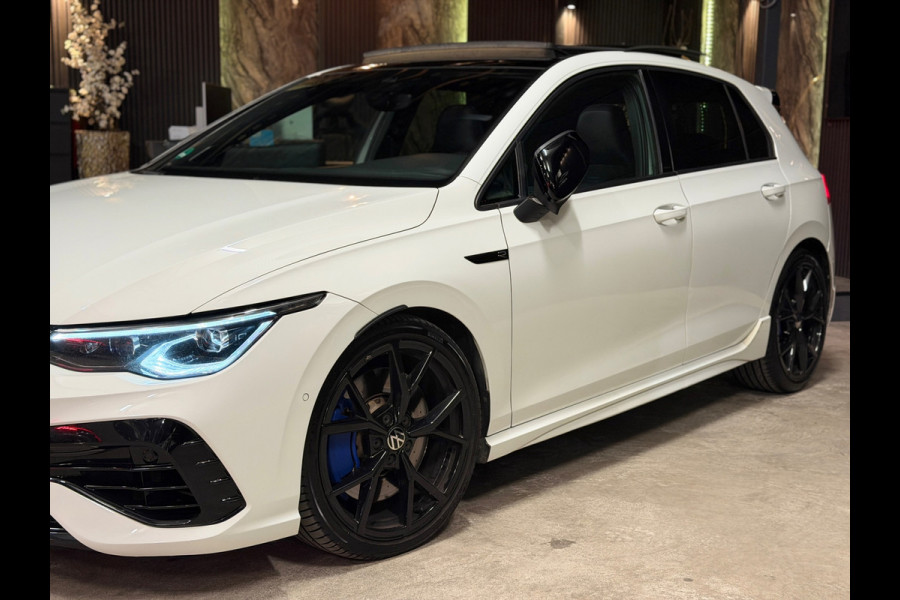 Volkswagen Golf 2.0 TSI R 4Motion AKRA|PANO|BOMVOL!