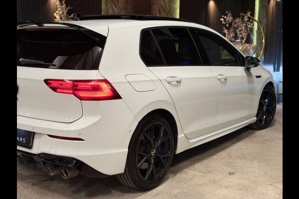 Volkswagen Golf 2.0 TSI R 4Motion AKRA|PANO|BOMVOL!