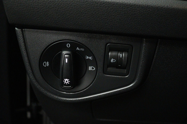 Volkswagen Polo 1.0 TSI Life Business (CAMERA, STOELVERWARMING, CRUISE ADAPTIEF, PARKEERSENSOREN)
