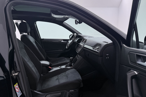 Volkswagen Tiguan Allspace 1.5 TSI Highline Business R 7p (PANORAMADAK, STOELVERWARMING, CAMERA, NAVIGATIE)