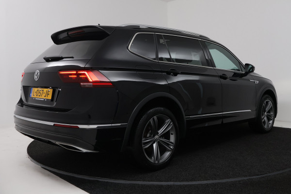 Volkswagen Tiguan Allspace 1.5 TSI Highline Business R 7p (PANORAMADAK, STOELVERWARMING, CAMERA, NAVIGATIE)