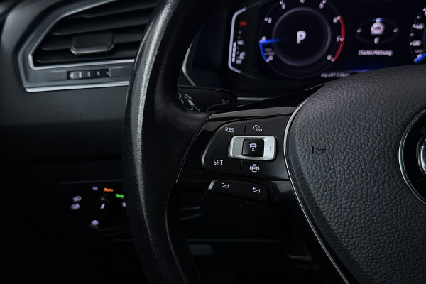 Volkswagen Tiguan Allspace 1.5 TSI Highline Business R 7p (PANORAMADAK, STOELVERWARMING, CAMERA, NAVIGATIE)