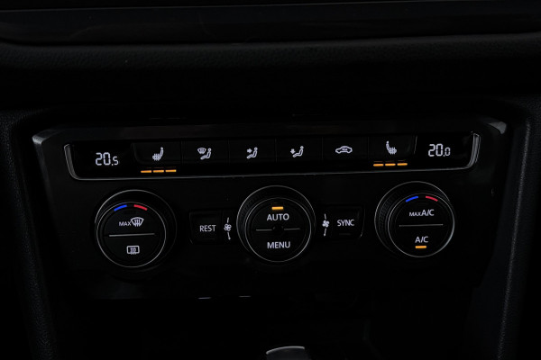 Volkswagen Tiguan Allspace 1.5 TSI Highline Business R 7p (PANORAMADAK, STOELVERWARMING, CAMERA, NAVIGATIE)