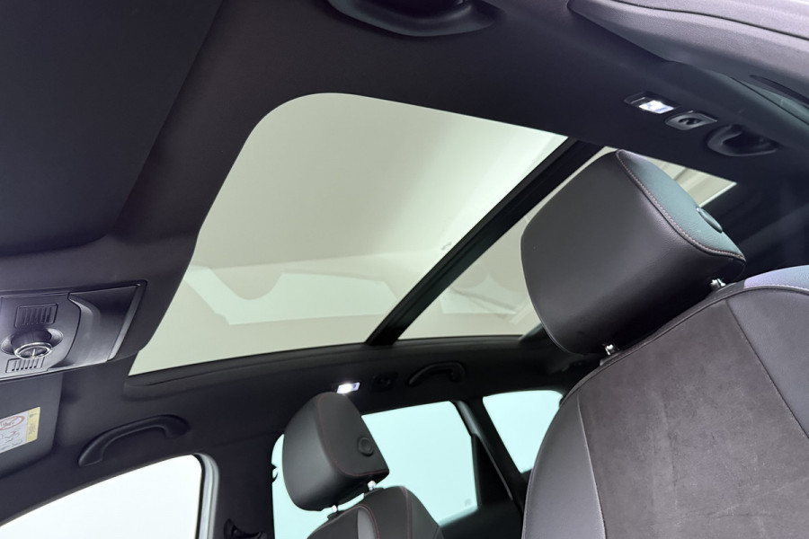 Seat Leon ST 1.5 TSI FR Ultimate Edition Black (PANORAMADAK, STOELVERWARMING, TREKHAAK AF, BEATS AUDIO, DIGITALE COCKPIT)