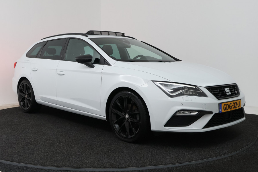 Seat Leon ST 1.5 TSI FR Ultimate Edition Black (PANORAMADAK, STOELVERWARMING, TREKHAAK AF, BEATS AUDIO, DIGITALE COCKPIT)