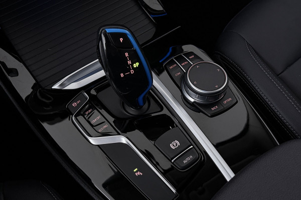 BMW iX3 Executive 80 kWh (SOH 98%, PANORAMADAK, STOELVERWARMING, ELEKTR STOELEN, CAMERA)