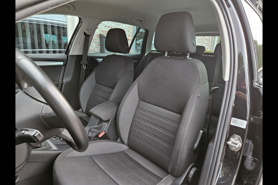 Škoda Octavia Combi 1.0 TSI Trekhaak! Carplay! Airco/Clima! Navigatie! Cruise Control! Nette Auto! Dealer Onderhouden!
