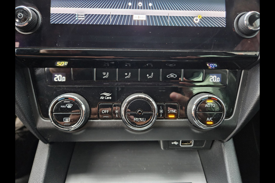 Škoda Octavia Combi 1.0 TSI Trekhaak! Carplay! Airco/Clima! Navigatie! Cruise Control! Nette Auto! Dealer Onderhouden!