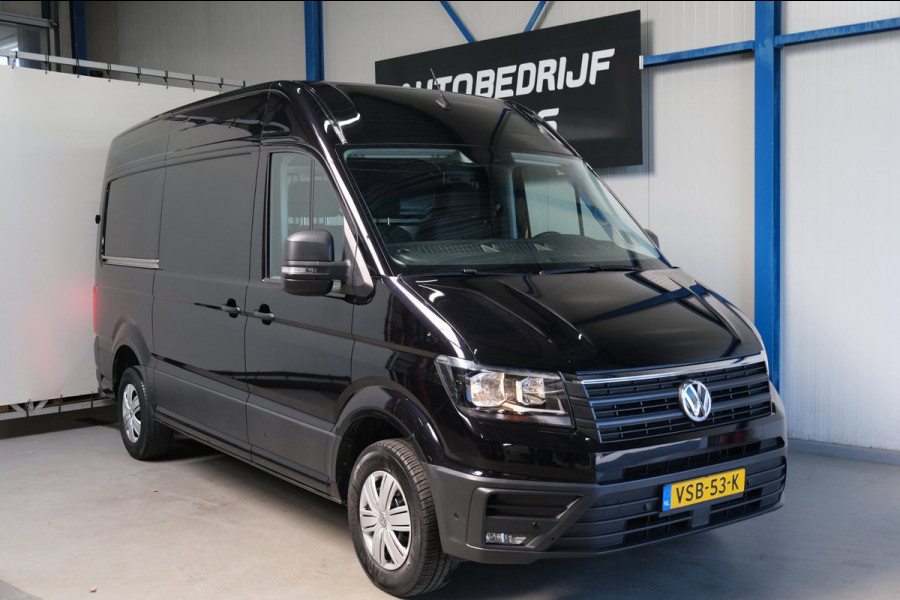 Volkswagen Crafter 35 2.0 TDI L3H3 Highline Automaat - N.A.P. Airco, Cruise, PDC, Navi, Carplay, Camera, Trekhaak.