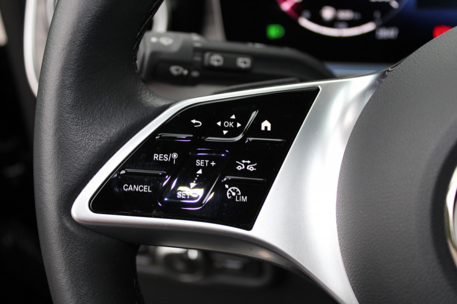 Mercedes-Benz V-Klasse 300d / AMG / DC / 4-Matic / 8.000 km / Pano / Burmester / Stoelkoeling / Vol Opties / NIEUWSTAAT.