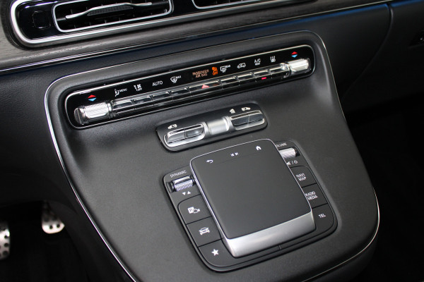 Mercedes-Benz V-Klasse 300d / AMG / DC / 4-Matic / 8.000 km / Pano / Burmester / Stoelkoeling / Vol Opties / NIEUWSTAAT.