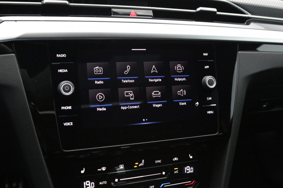 Volkswagen Arteon Shooting Brake 2.0 TSI 190 PK R-Line Business+, Panoramadak, Trekhaak, LED, Camera, Carplay