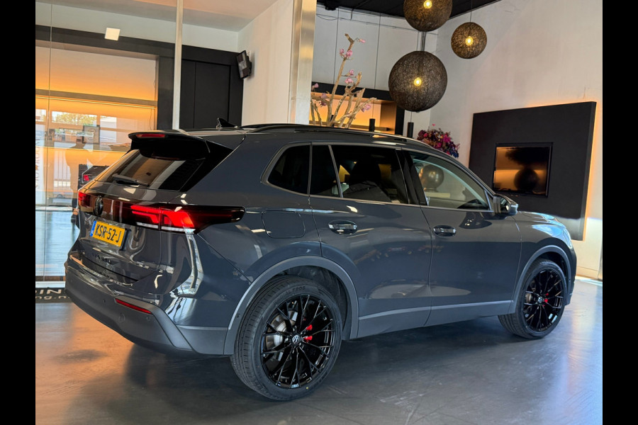 Volkswagen Tiguan 1.5 eTSI Panorama Sfeerverl. Blackstyle 1e eigenaar