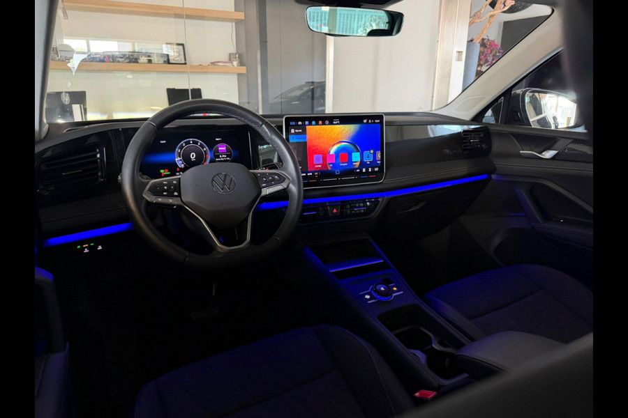 Volkswagen Tiguan 1.5 eTSI Panorama Sfeerverl. Blackstyle 1e eigenaar