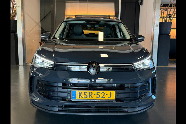 Volkswagen Tiguan 1.5 eTSI Panorama Sfeerverl. Blackstyle 1e eigenaar