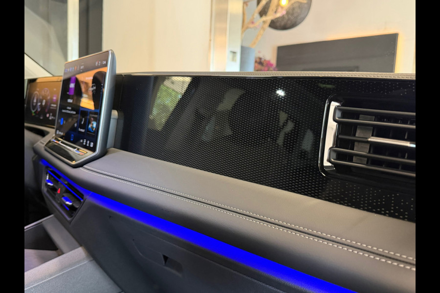 Volkswagen Tiguan 1.5 eTSI Panorama Sfeerverl. Blackstyle 1e eigenaar