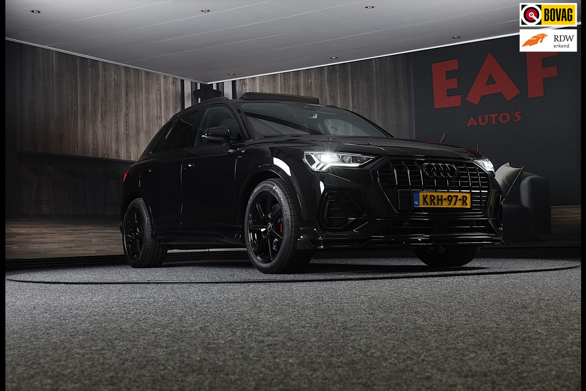 Audi Q3 45 TFSI e RSQ3 Look / Camera / Cc / Lane Assist / Digital Cockpit / S Line Zetels / Open Panoramadak / Pdc / Matrix / 19 I