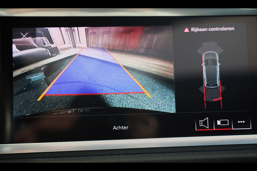 Audi Q3 45 TFSI e RSQ3 Look / Camera / Cc / Lane Assist / Digital Cockpit / S Line Zetels / Open Panoramadak / Pdc / Matrix / 19 I