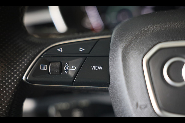 Audi Q3 45 TFSI e RSQ3 Look / Camera / Cc / Lane Assist / Digital Cockpit / S Line Zetels / Open Panoramadak / Pdc / Matrix / 19 I