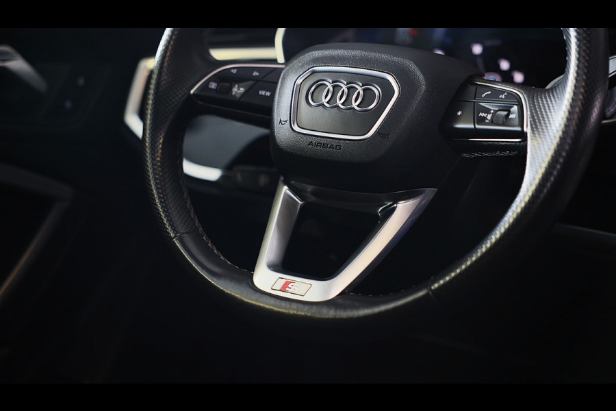 Audi Q3 45 TFSI e RSQ3 Look / Camera / Cc / Lane Assist / Digital Cockpit / S Line Zetels / Open Panoramadak / Pdc / Matrix / 19 I