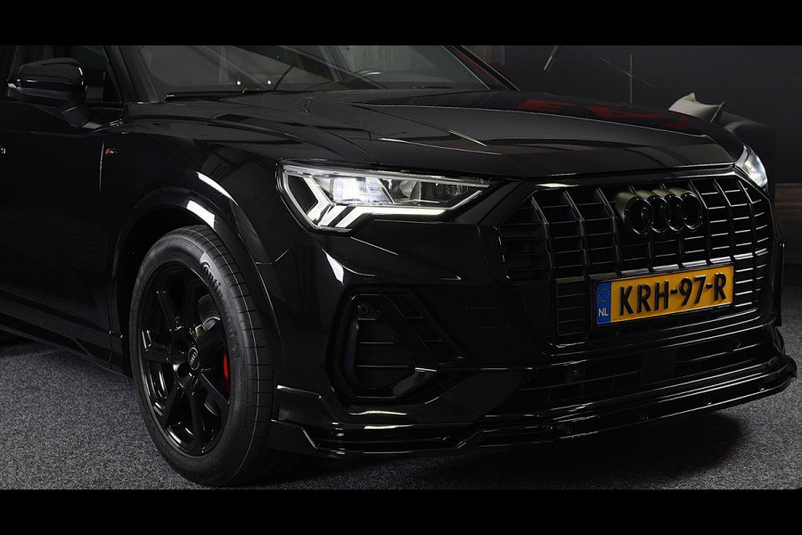 Audi Q3 45 TFSI e RSQ3 Look / Camera / Cc / Lane Assist / Digital Cockpit / S Line Zetels / Open Panoramadak / Pdc / Matrix / 19 I