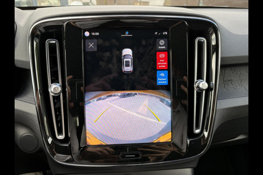 Volvo XC40 Recharge Plus 70 kWh | SOH 98% | PILOT ASSIST ACC | ELEKTRISCHE ACHTERKLEP | STOEL + STUURVERWARMING | ACHTERUITRIJCAMERA |