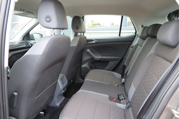 Volkswagen T-Cross 1.0 TSI 110pk DSG Style, Led, Virtual Cockpit, Navigatie, Stoelverwarming, DAB+ ,Carplay ,etc .
