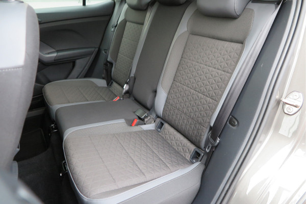 Volkswagen T-Cross 1.0 TSI 110pk DSG Style, Led, Virtual Cockpit, Navigatie, Stoelverwarming, DAB+ ,Carplay ,etc .