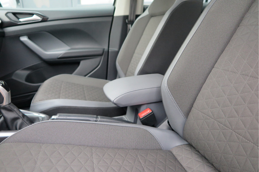 Volkswagen T-Cross 1.0 TSI 110pk DSG Style, Led, Virtual Cockpit, Navigatie, Stoelverwarming, DAB+ ,Carplay ,etc .